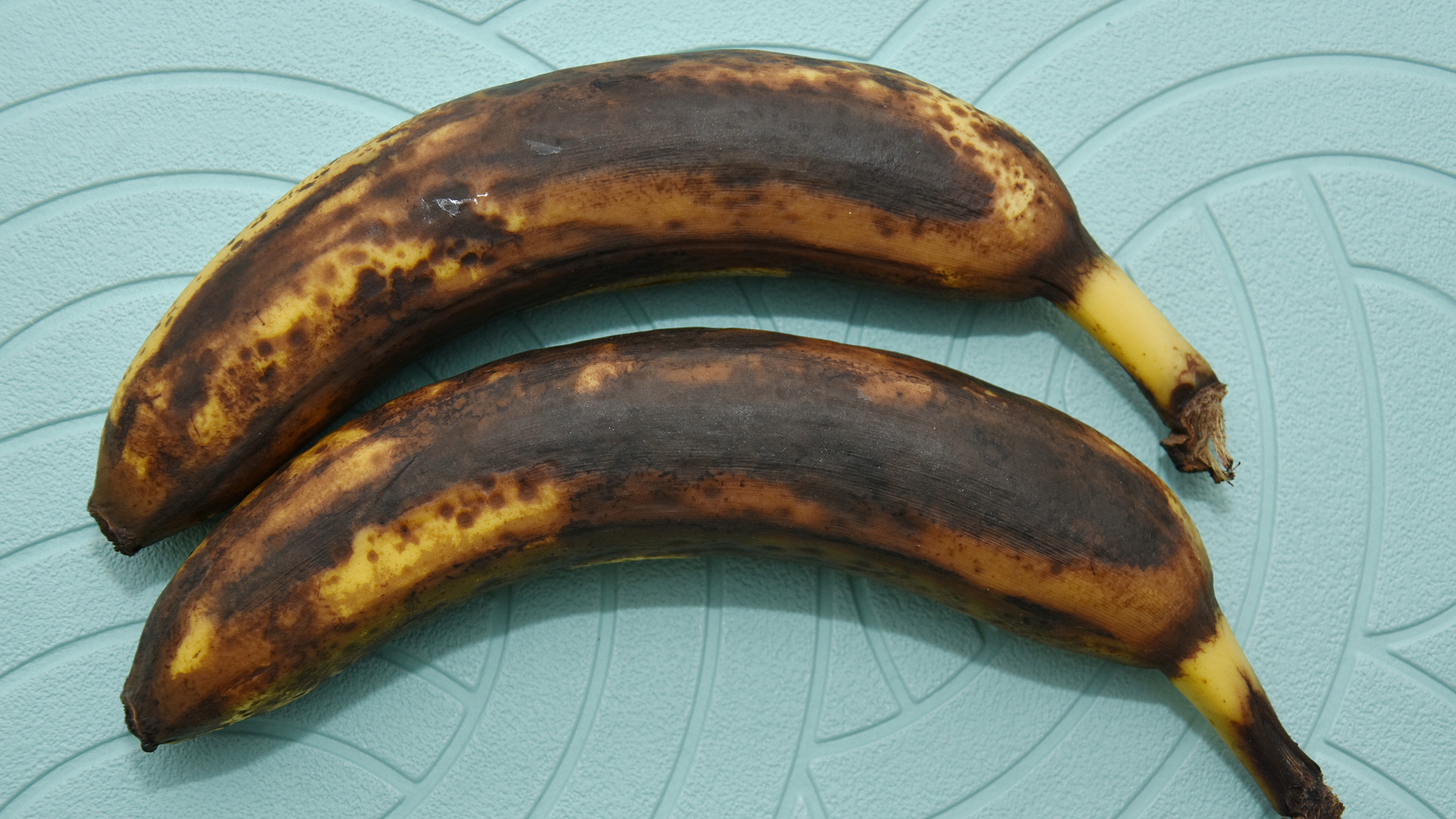 Lovely mature bananas.